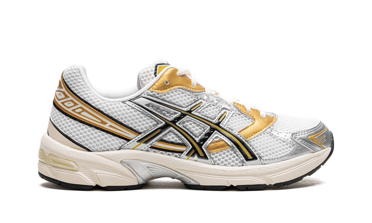 Overkicks - ASICS Gel-1130 White Black Gold (1203A698-100) - detalle talon