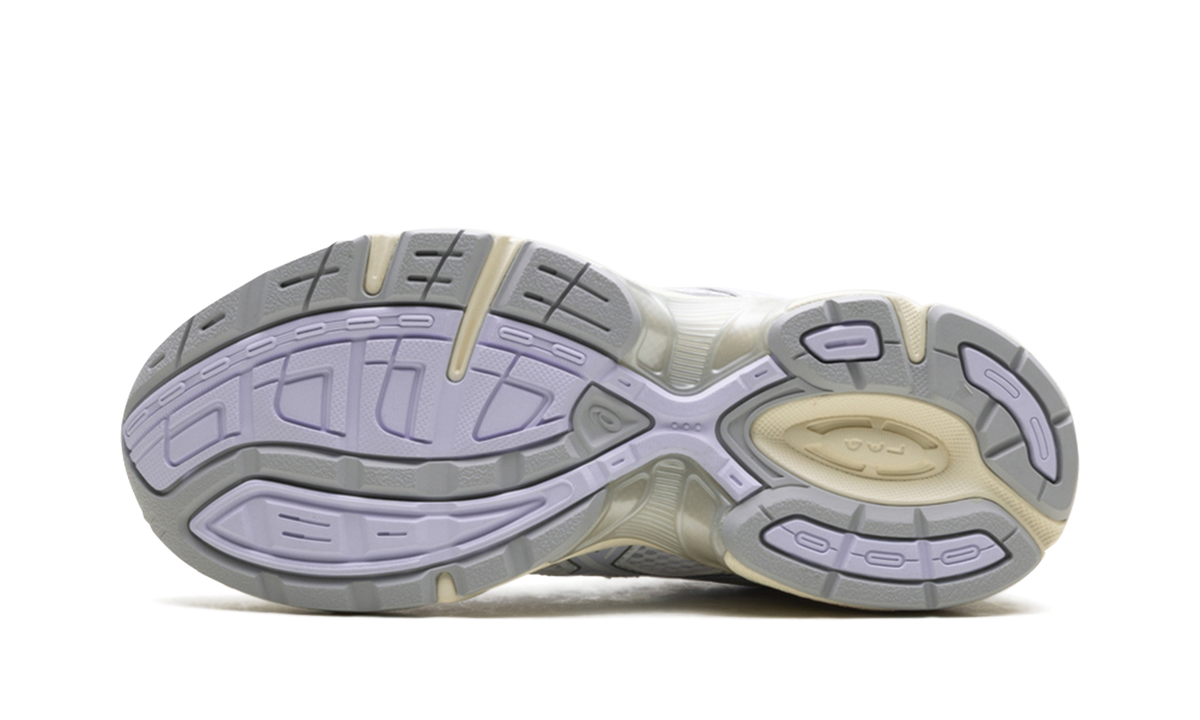 Overkicks - ASICS Gel-1130 White Blue Fade (Womens) (1202A164-121) - vista superior