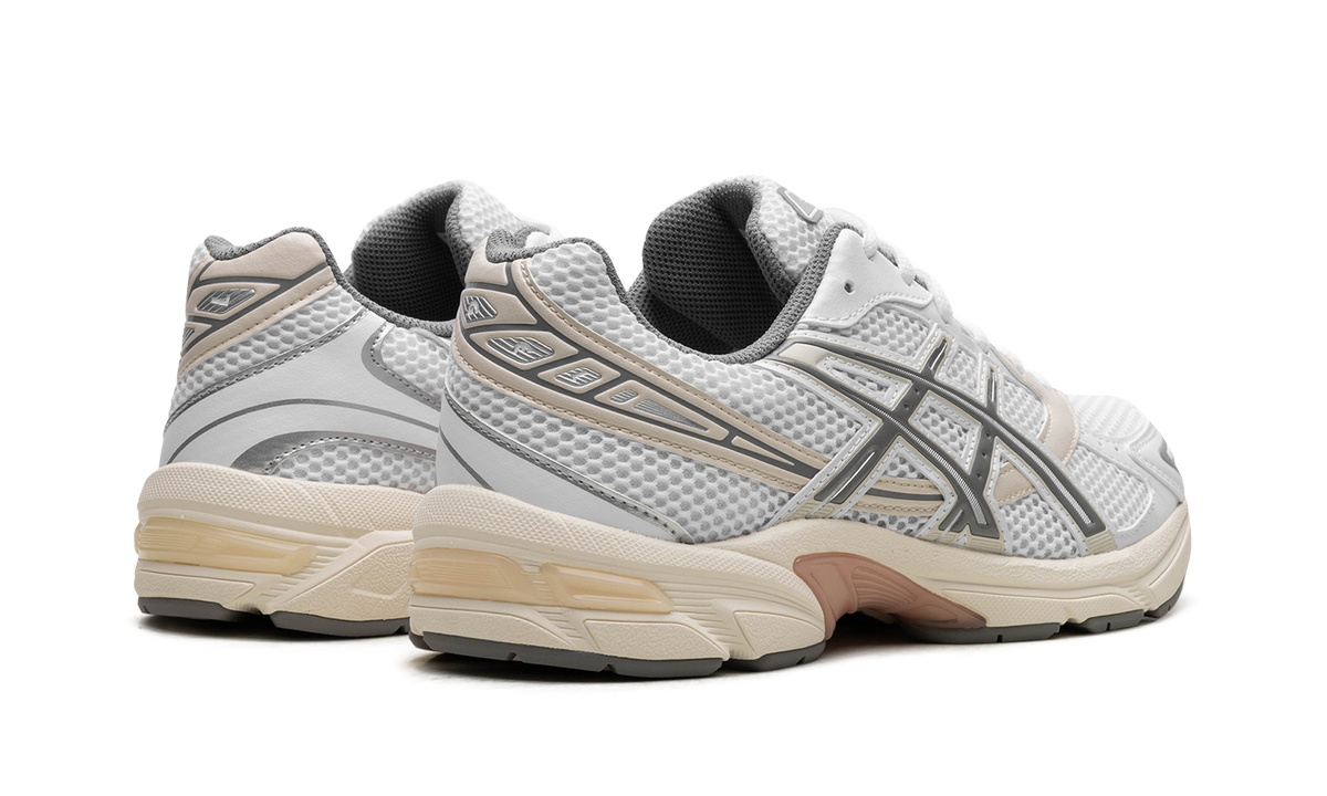Overkicks - ASICS Gel-1130 White Clay Grey (1201A256-112) - par completo