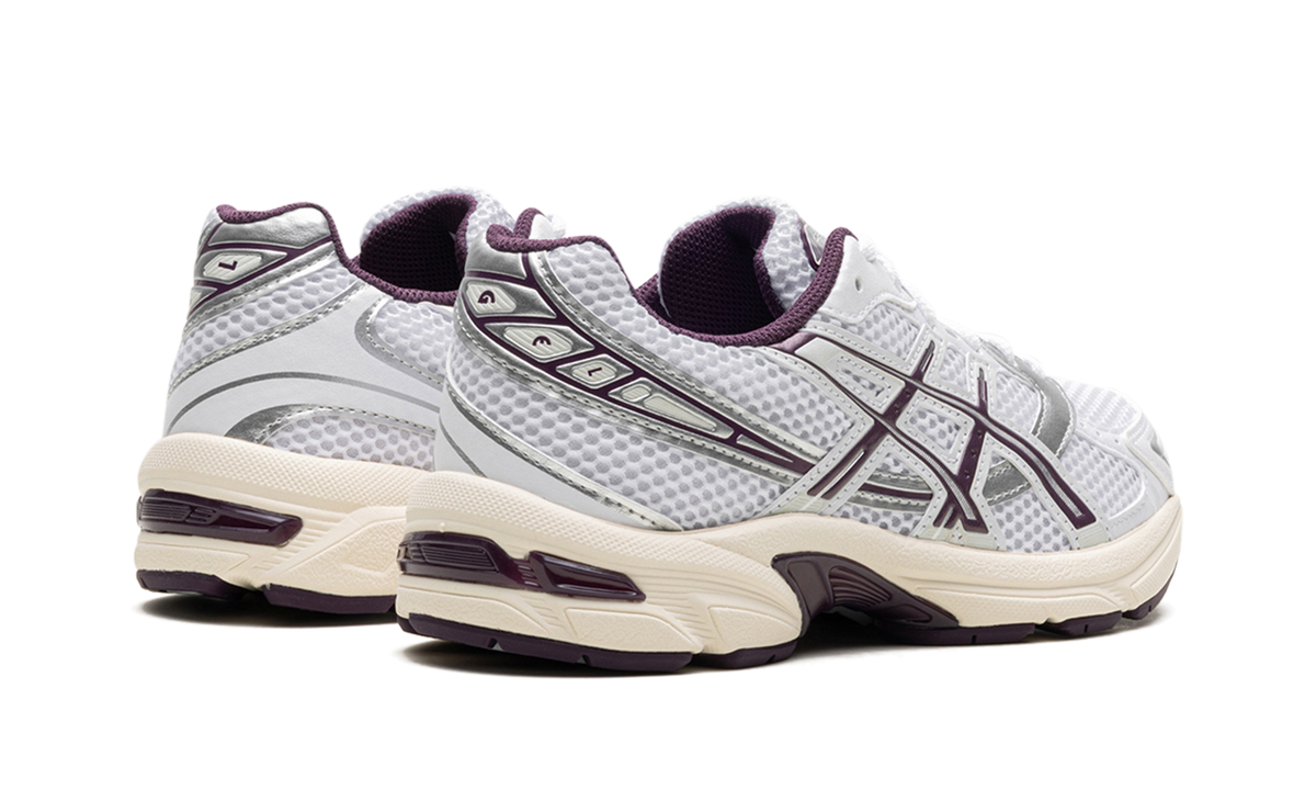 Overkicks - ASICS Gel-1130 White Deep Plum (Womens) (1202A518-101) - par completo