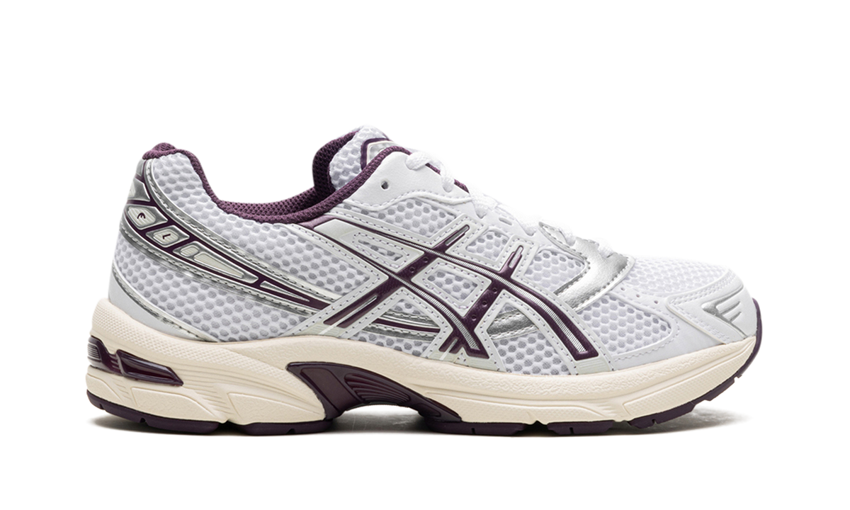 Overkicks - ASICS Gel-1130 White Deep Plum (Womens) (1202A518-101) - detalle talon