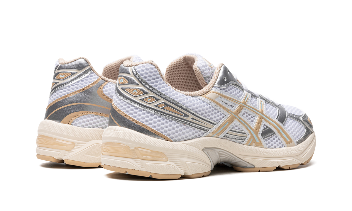 Overkicks - ASICS Gel-1130 White Dune (Womens) (1202A164-111) - par completo