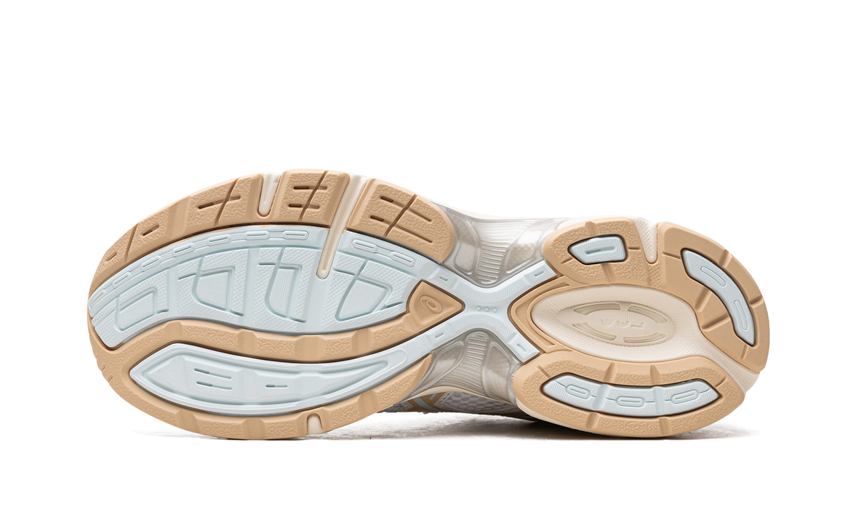 Overkicks - ASICS Gel-1130 White Dune (Womens) (1202A164-111) - vista superior