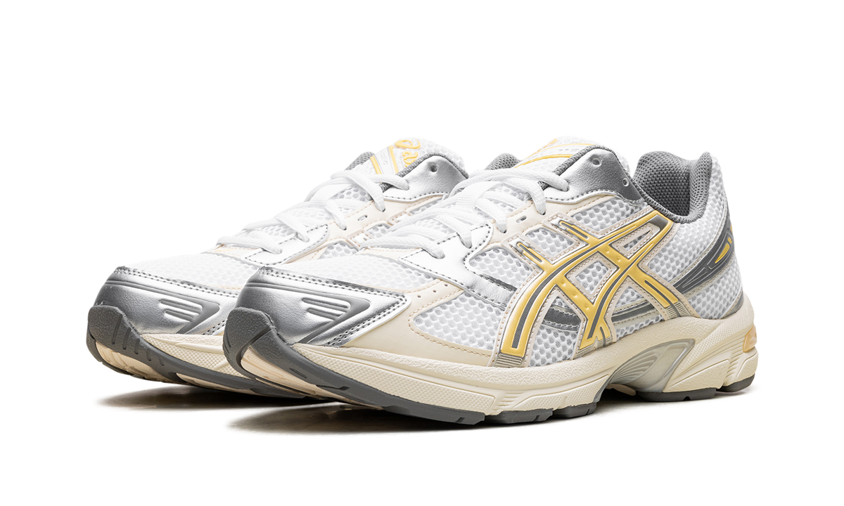 Overkicks - ASICS Gel-1130 White Faded Yellow (Womens) (1202A164-118) - vista trasera