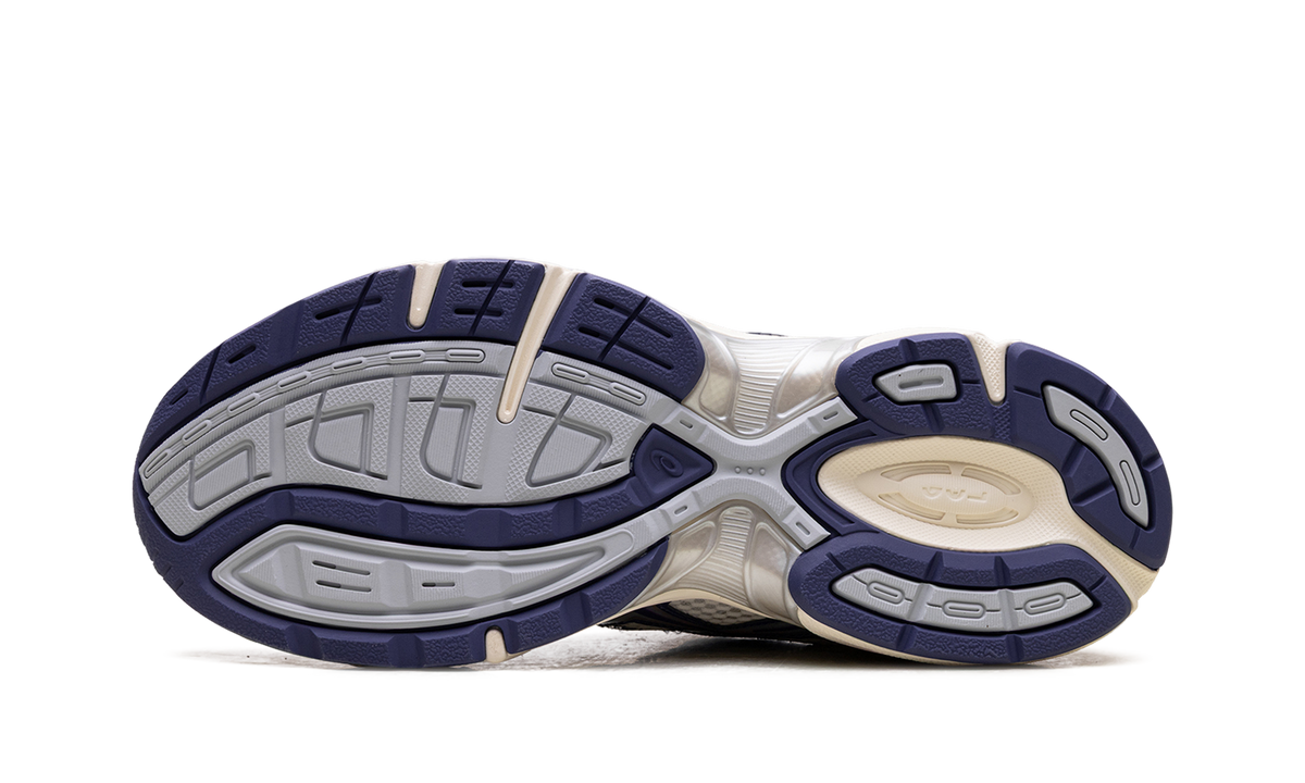 Overkicks - ASICS Gel-1130 White Future Dusk (Womens) (1202A528-100) - vista superior