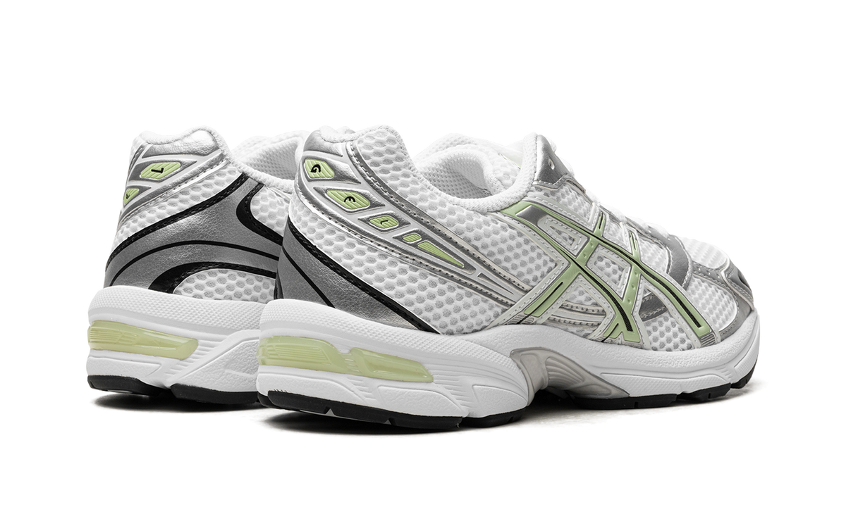 Overkicks - ASICS Gel-1130 White Jade (Womens) (1202A164-112) - par completo