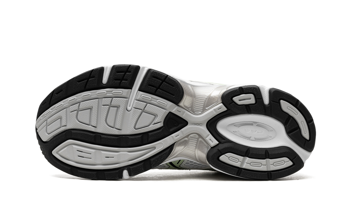 Overkicks - ASICS Gel-1130 White Jade (Womens) (1202A164-112) - vista superior