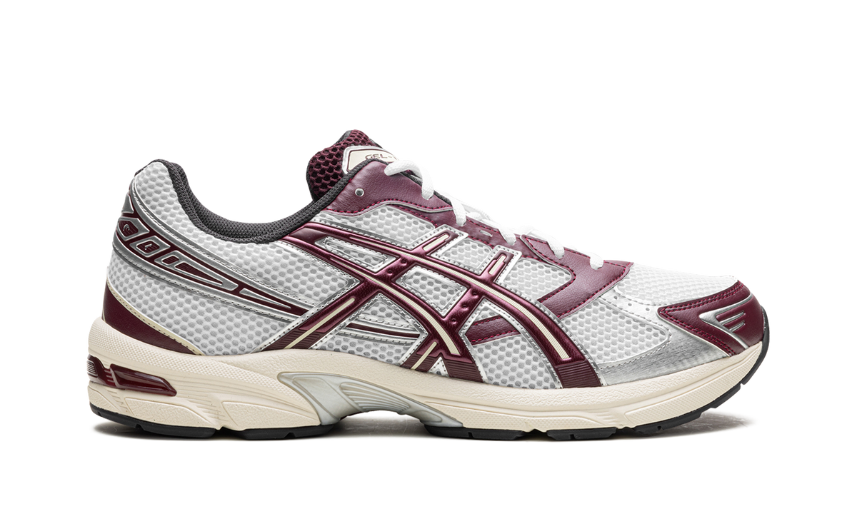 Overkicks - ASICS Gel-1130 White Maroon Banner (1203A685-100) - detalle talon