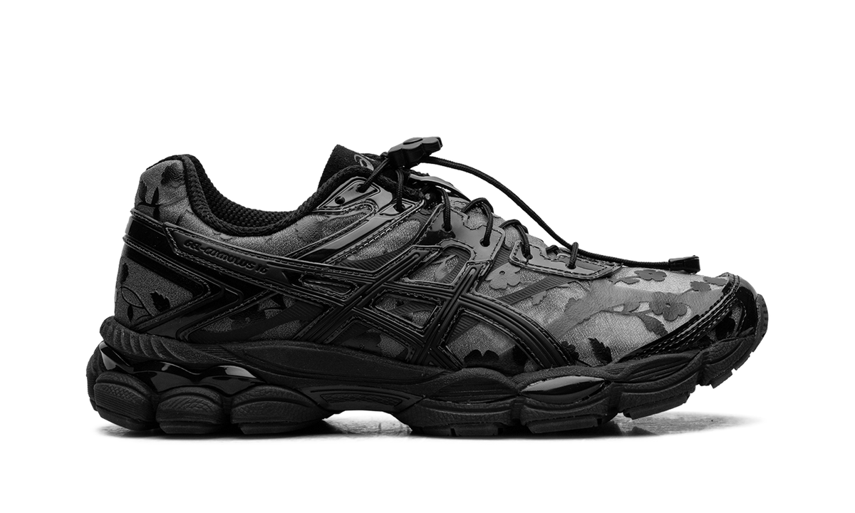 Overkicks - ASICS Gel-Cumulus 16 Cecilie Bahnsen Floral Pack Black (1203A762-001) - detalle talon