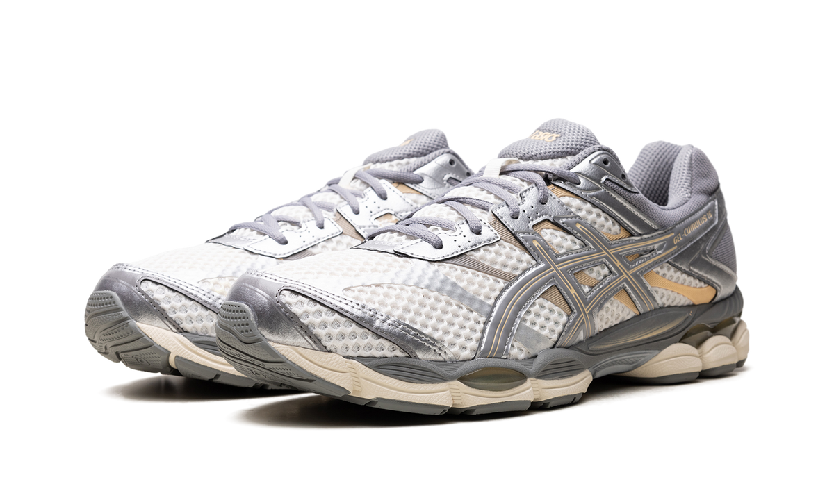 Overkicks - ASICS Gel-Cumulus 16 Cream Clay Grey (1203A733-101) - vista trasera
