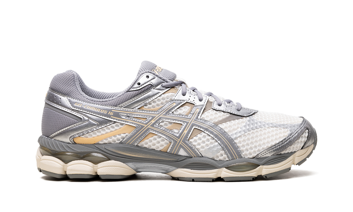 Overkicks - ASICS Gel-Cumulus 16 Cream Clay Grey (1203A733-101) - detalle talon