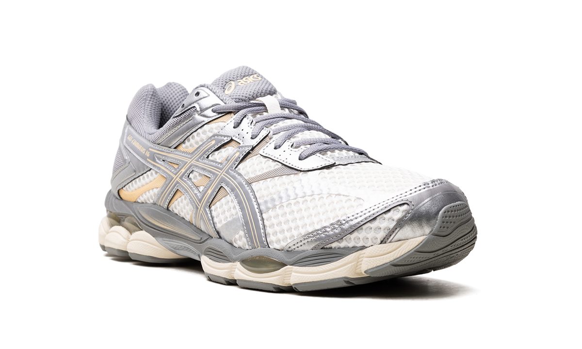 Overkicks - ASICS Gel-Cumulus 16 Cream Clay Grey (1203A733-101) - detalle lateral interior