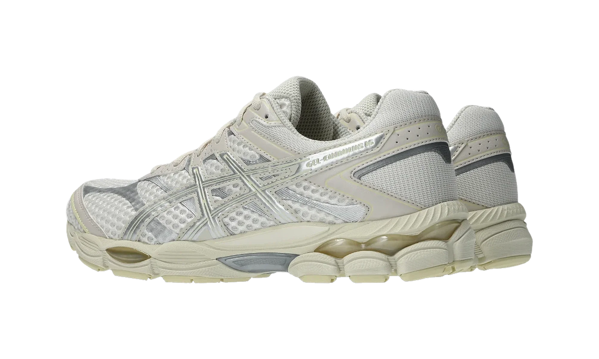 Overkicks - ASICS Gel-Cumulus 16 Cream Pure Silver (1203A733-107) - par completo