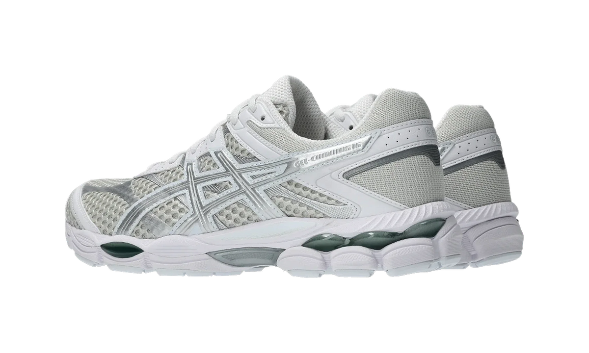 Overkicks - ASICS Gel-Cumulus 16 Lake Grey Pure Silver (1203A733-301) - par completo