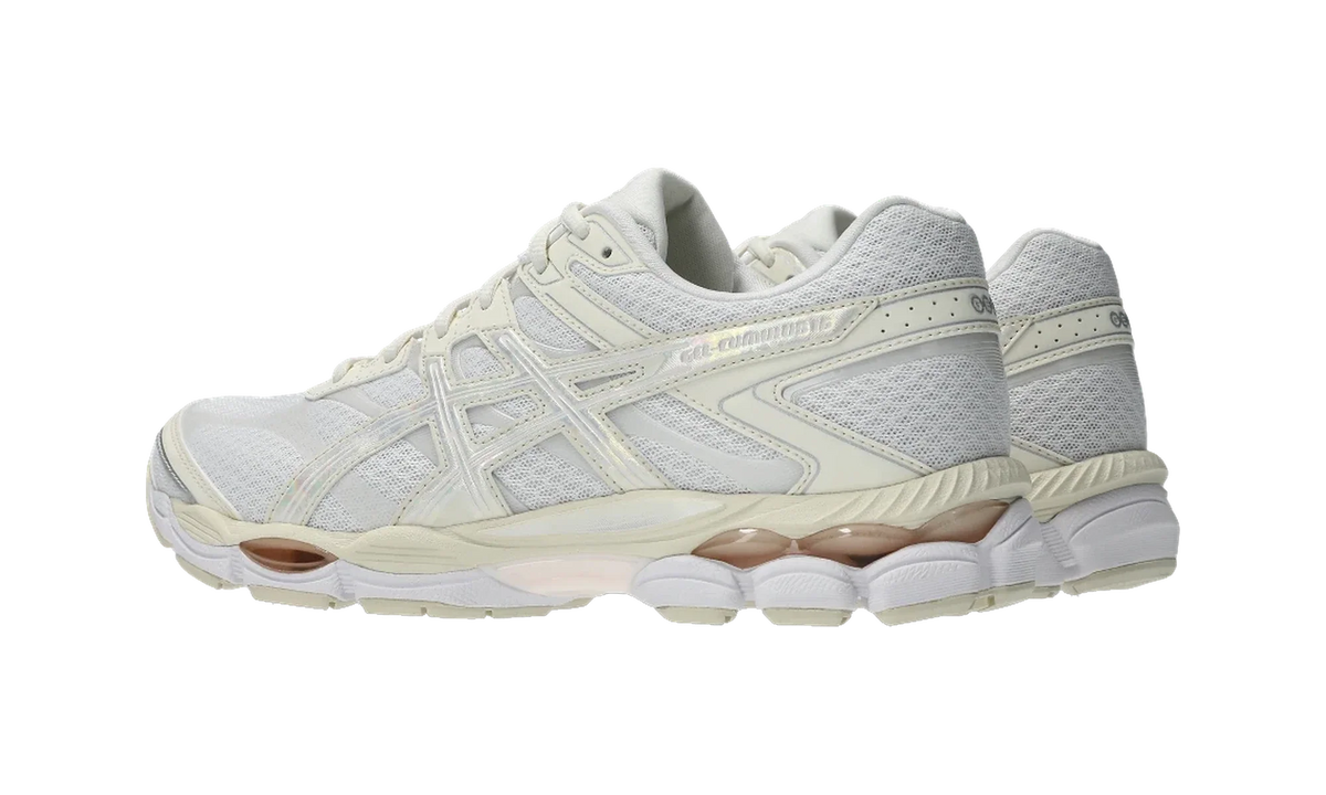 Overkicks - ASICS Gel-Cumulus 16 White Cream (1203A887-100) - par completo