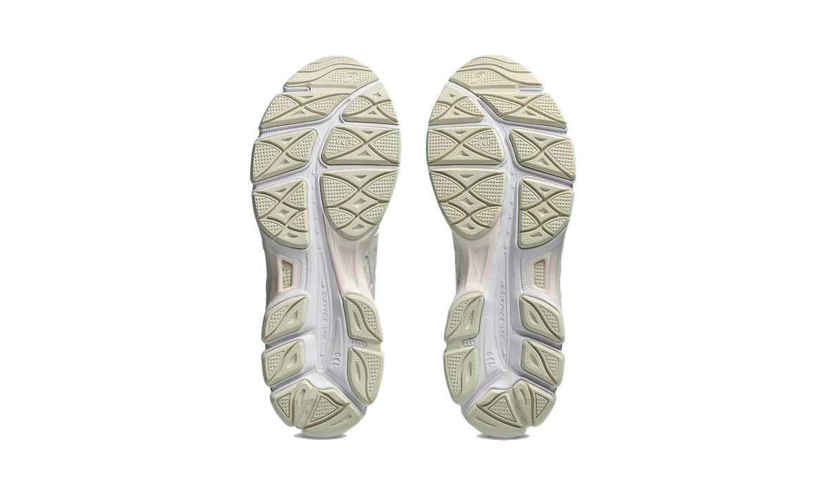 Overkicks - ASICS Gel-Cumulus 16 White Cream (1203A887-100) - vista superior
