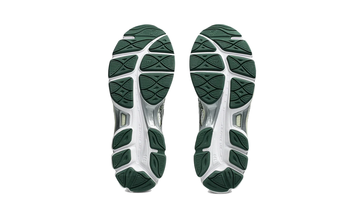 Overkicks - ASICS Gel-Cumulus 16 White Forest Night (1203A733-105) - vista superior