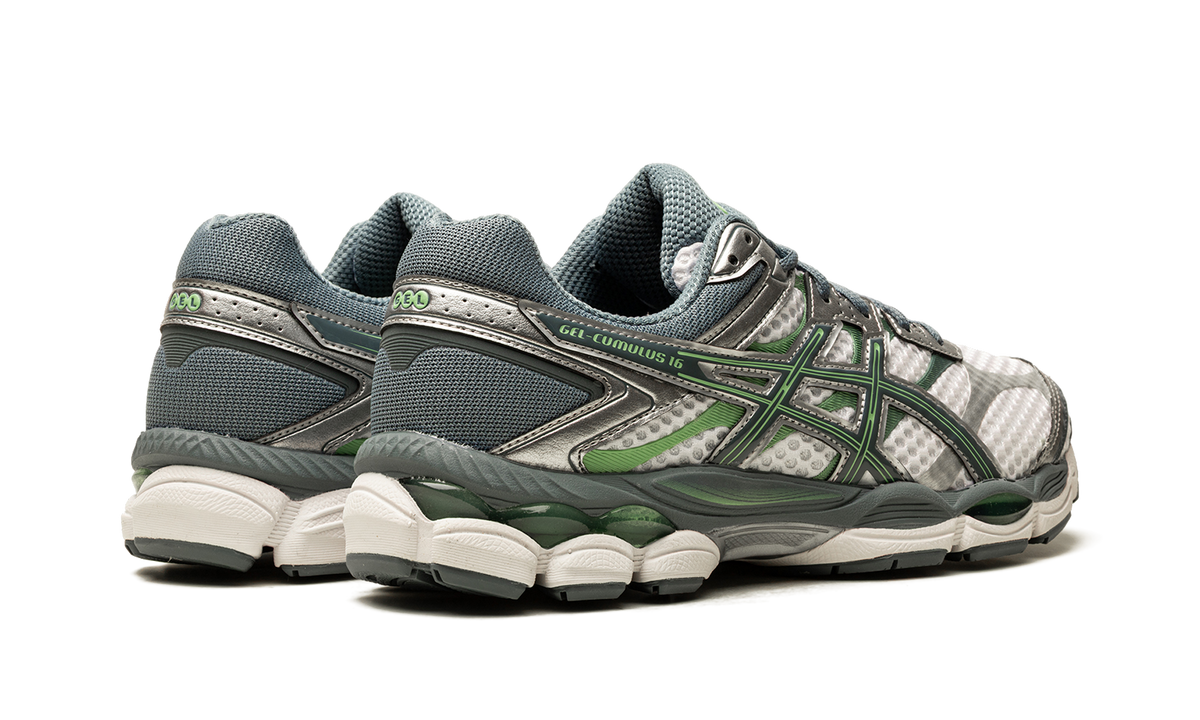 Overkicks - ASICS Gel-Cumulus 16 White Ironclad (1203A733-100) - par completo