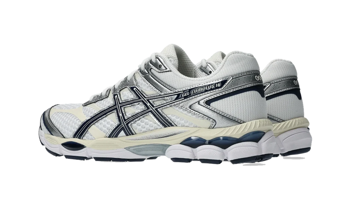 Overkicks - ASICS Gel-Cumulus 16 White Midnight (1203A733-103) - par completo