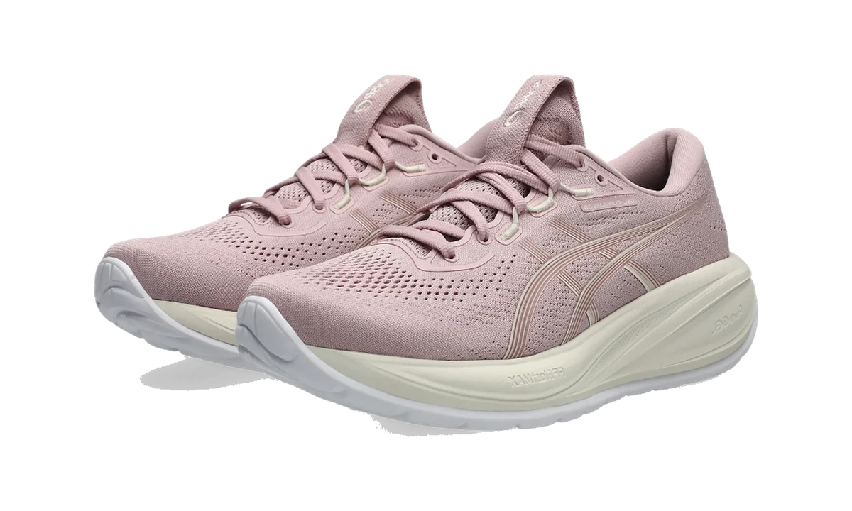 Overkicks - ASICS Gel-Cumulus 28 Morganite Pearl Pink (Womens) (1012B916-700) - vista trasera