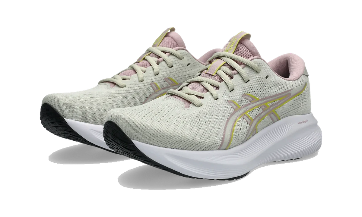 Overkicks - ASICS Gel-Excite 11 Light Dust Morganite (Womens) (1012B861-022) - vista trasera