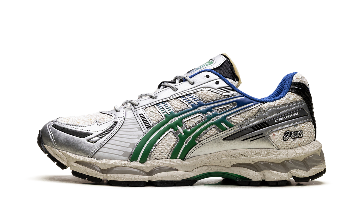 Overkicks - ASICS Gel-Kayano 12.1 CARNIVAL Hidden Layers of Phra Nakhon (1203A916-100) - vista lateral