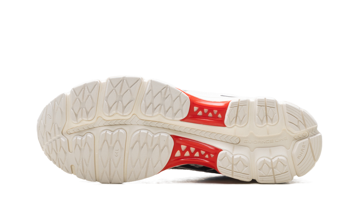 Overkicks - ASICS Gel-Kayano 12.1 PACE Cream Black (1203B001-100) - vista superior