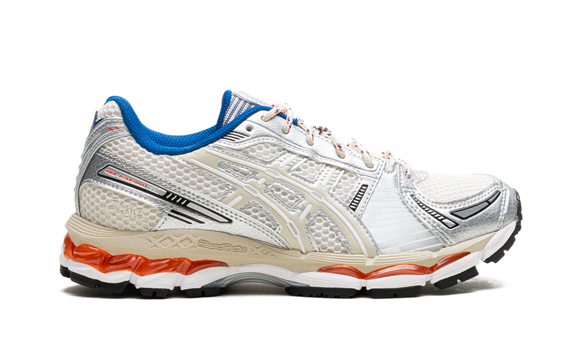 Overkicks - ASICS Gel-Kayano 12.1 Ronnie Fieg Knicks (1203A555-101) - detalle talon