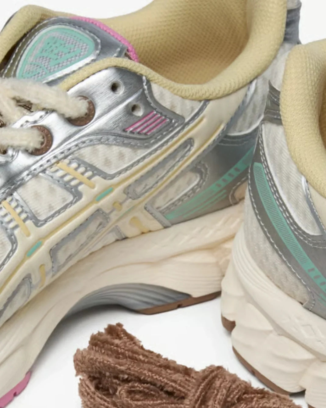 Overkicks - ASICS Gel-Kayano 12.1 Vandy The Pink Vanilla (1203B302-100) - imagen 4