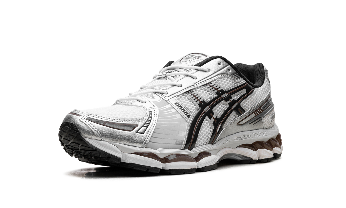 Overkicks - ASICS Gel-Kayano 12.1 White Graphite Grey Brown (1203A759-104) - detalle suela