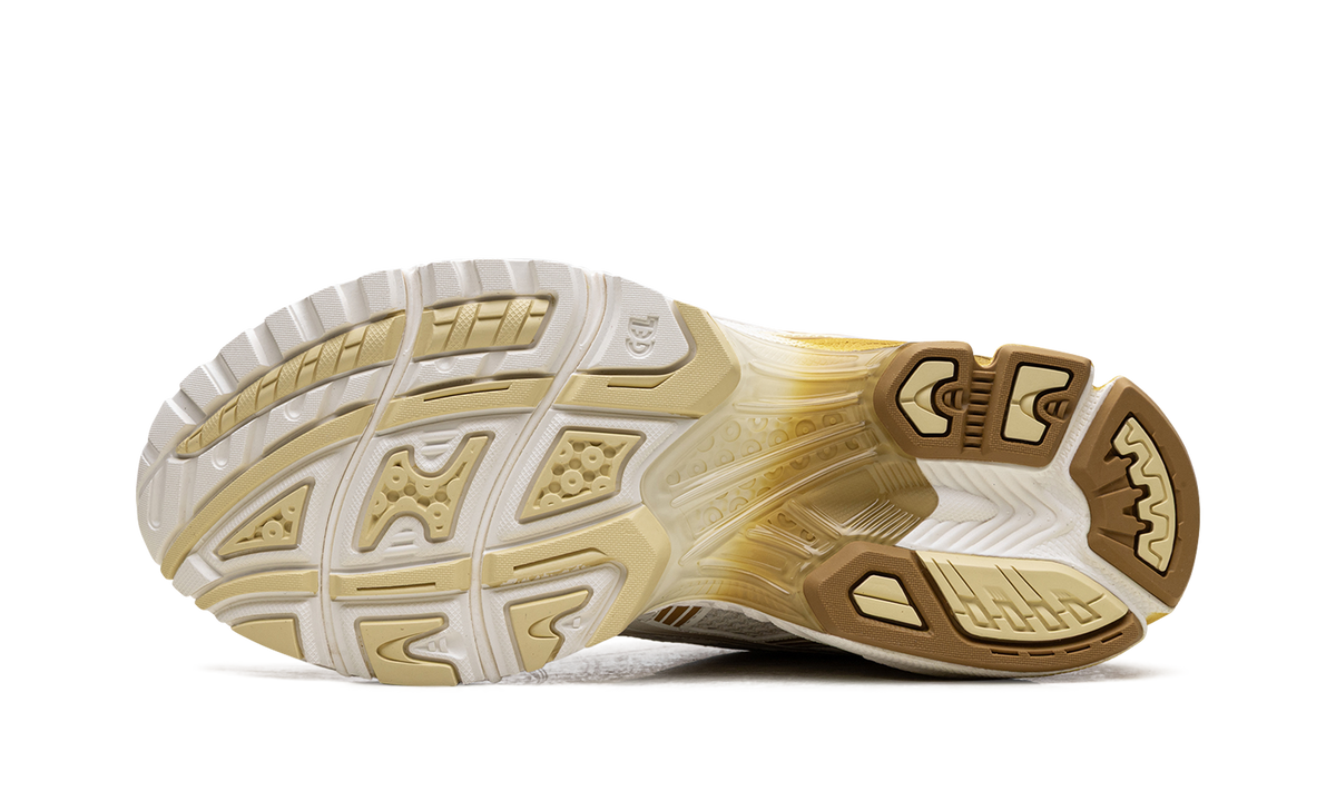 Overkicks - ASICS Gel-Kayano 14 The Museum Visitor Cream Gold (1203A528-100) - vista superior