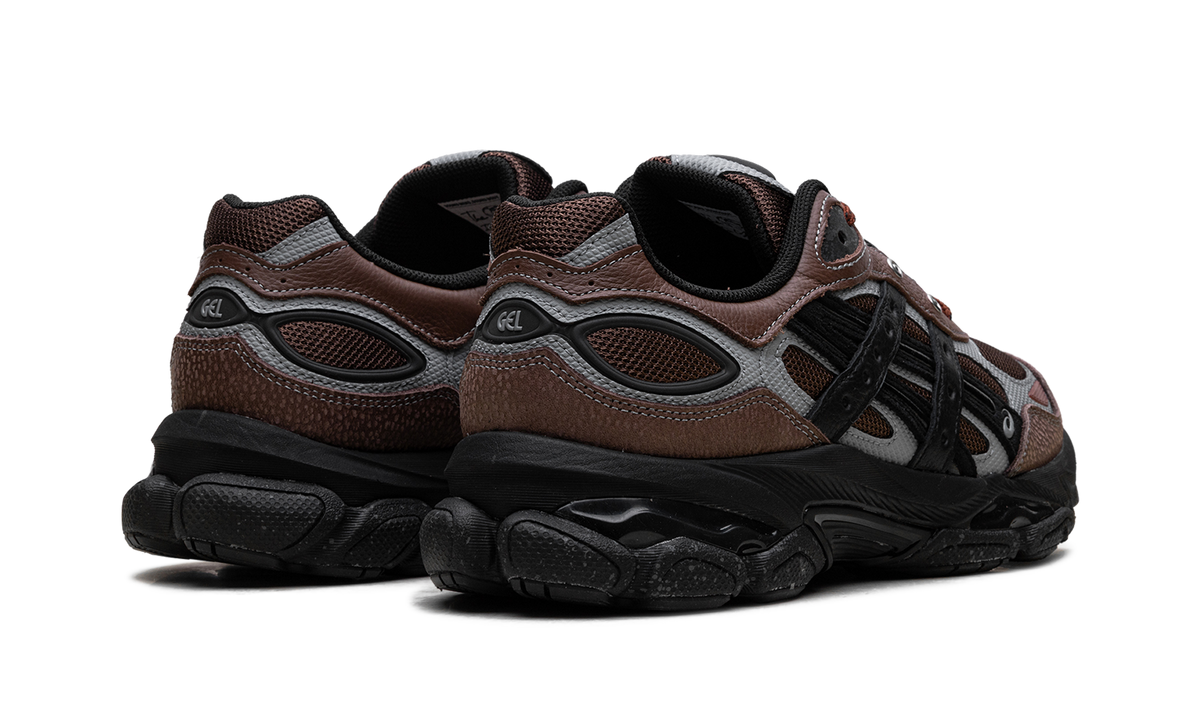Overkicks - ASICS Gel-NYC 2.0 SSHS HAL STUDIOS Architecture of Everyday Life Mahogany (1203A896-200) - par completo