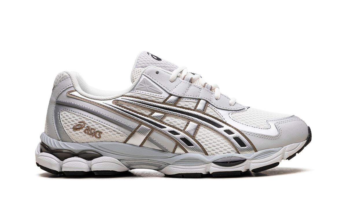 Overkicks - ASICS Gel-NYC 2055 Cream Pure Silver (1203A542-100) - detalle talon