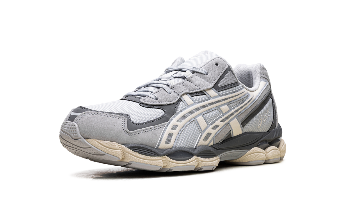 Overkicks - ASICS Gel-NYC 2055 Glacier Grey Cream (1203A755-020) - detalle suela