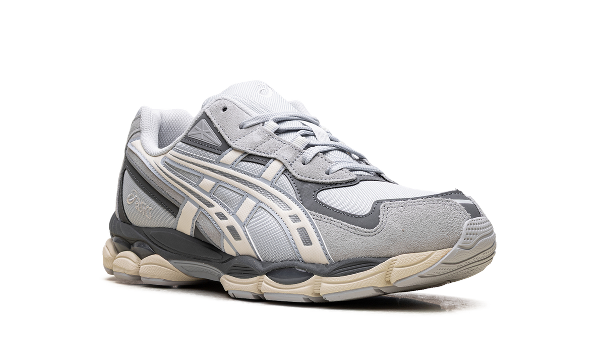 Overkicks - ASICS Gel-NYC 2055 Glacier Grey Cream (1203A755-020) - detalle lateral interior