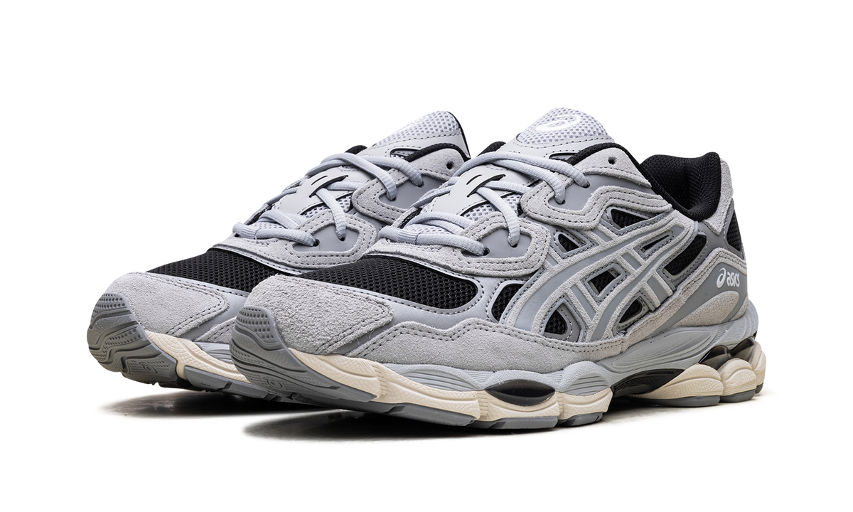 Overkicks - ASICS Gel-NYC Black Piedmont Grey (1203A383-004) - vista trasera