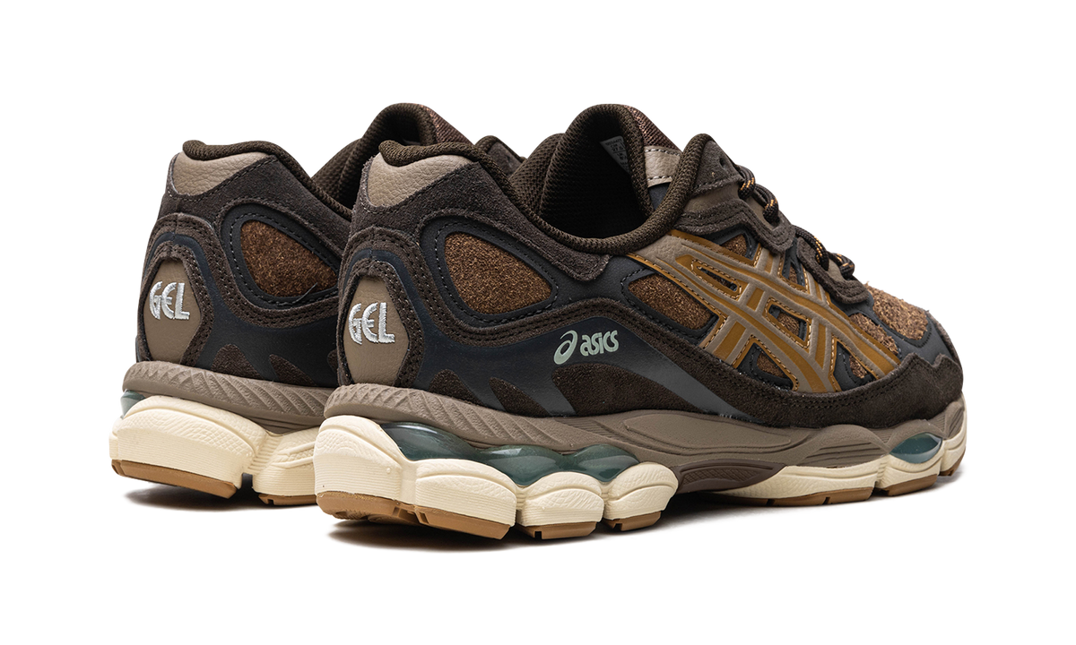 Overkicks - ASICS Gel-NYC Brown Storm Tan Presidio (1203A477-200) - par completo