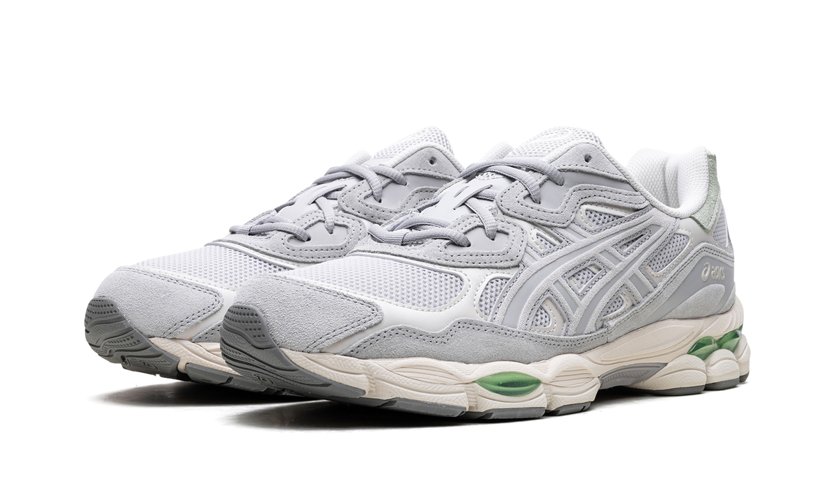 Overkicks - ASICS Gel-NYC Cloud Grey Green (1203A383-022) - vista trasera