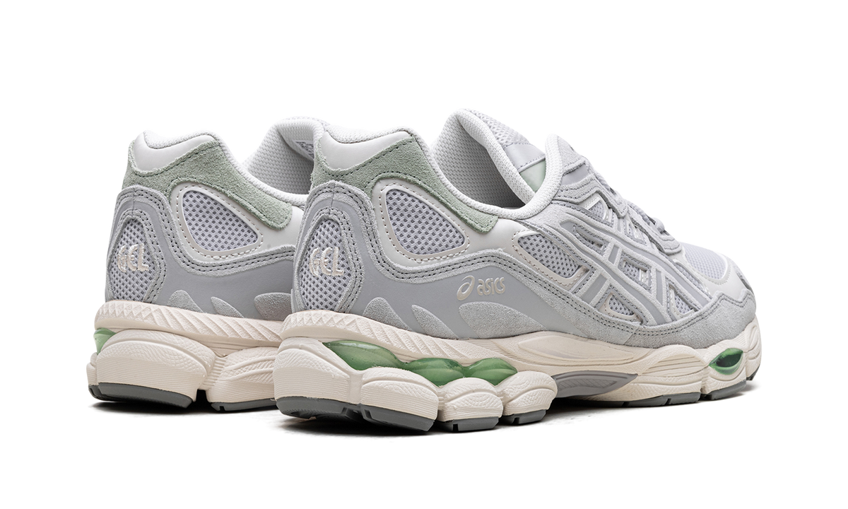 Overkicks - ASICS Gel-NYC Cloud Grey Green (1203A383-022) - par completo