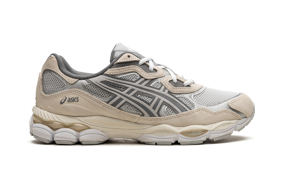Overkicks - ASICS Gel-NYC Concrete Oatmeal (1203A383-020) - detalle talon