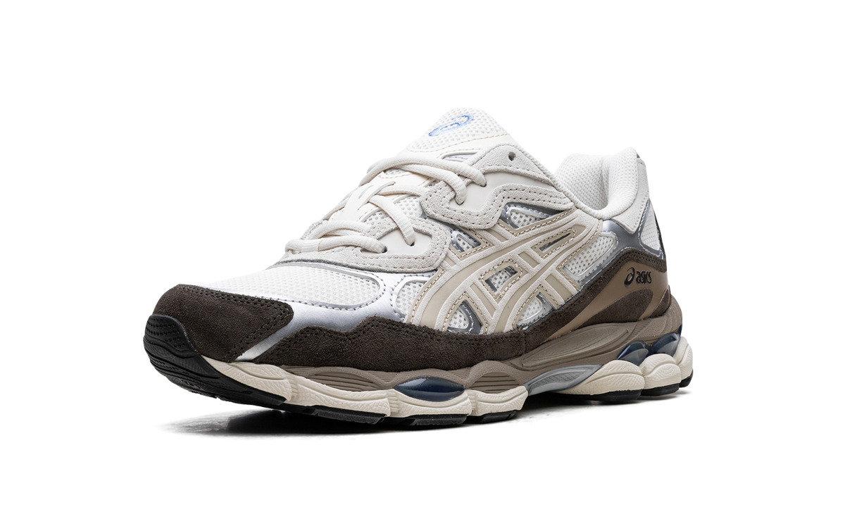 Overkicks - ASICS Gel-NYC Cream (1203A383-103) - detalle suela