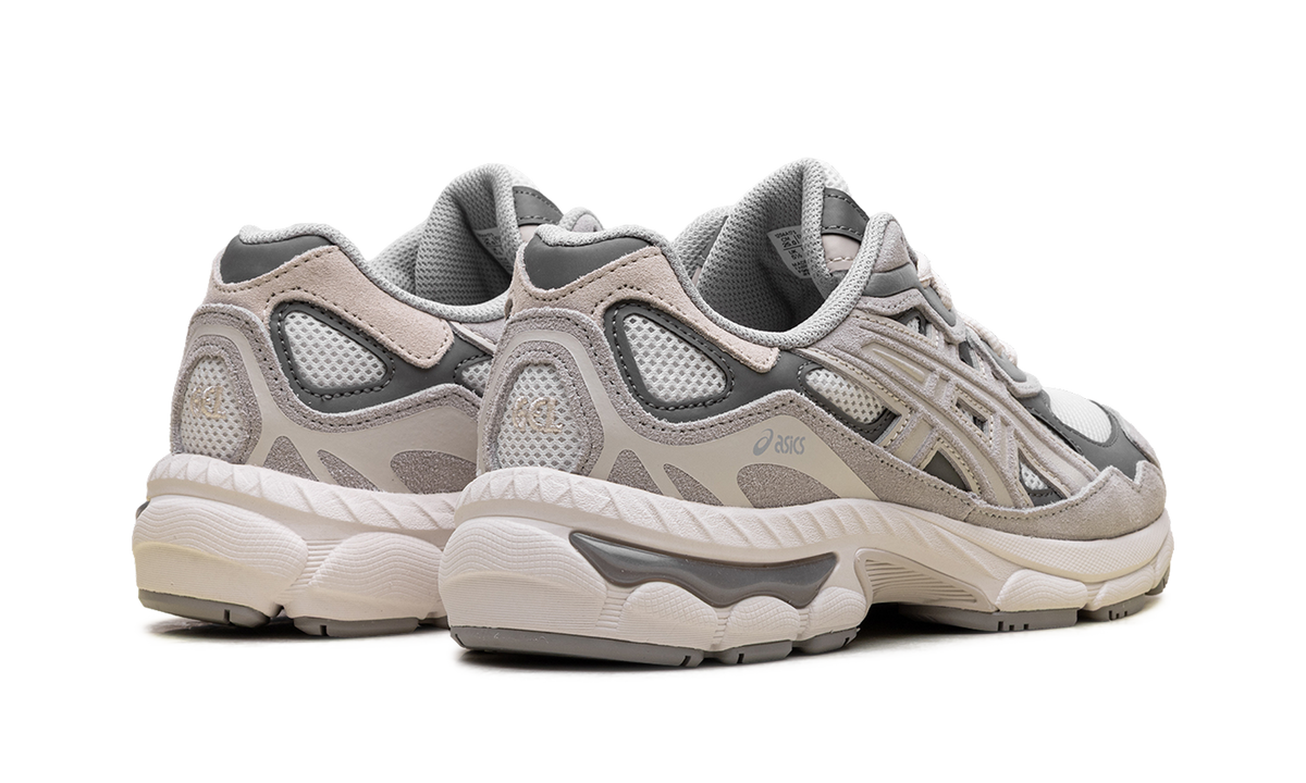 Overkicks - ASICS Gel-NYC Cream Oyster Grey (GS) (1204A175-100) - imagen 3