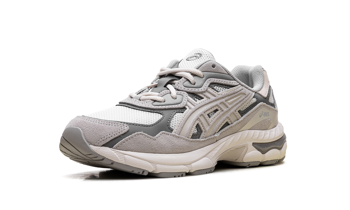 Overkicks - ASICS Gel-NYC Cream Oyster Grey (GS) (1204A175-100) - imagen 4