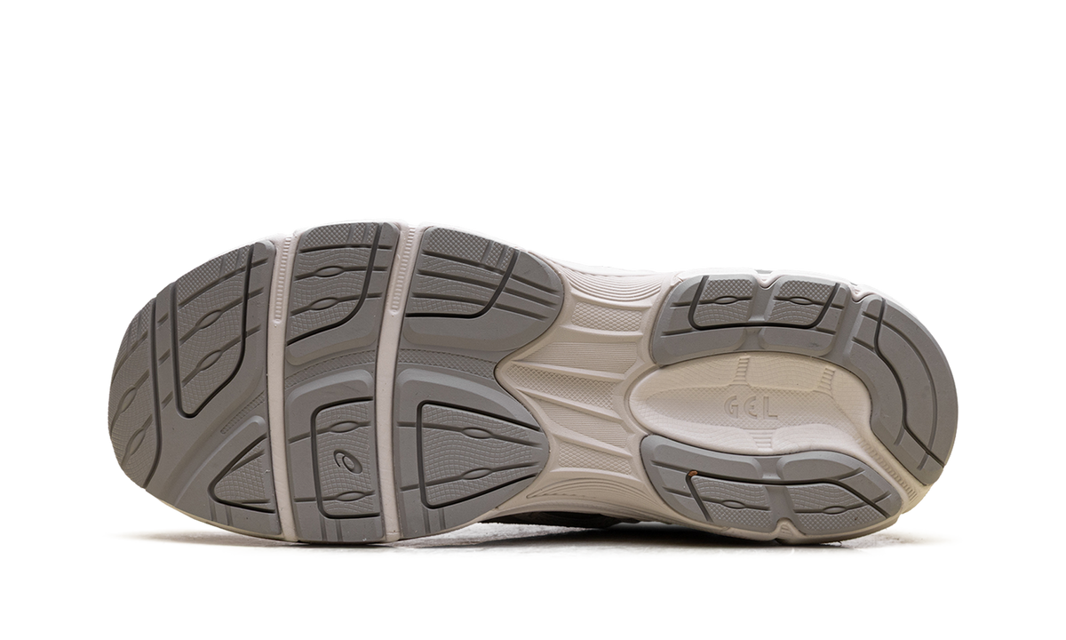 Overkicks - ASICS Gel-NYC Cream Oyster Grey (GS) (1204A175-100) - imagen 5