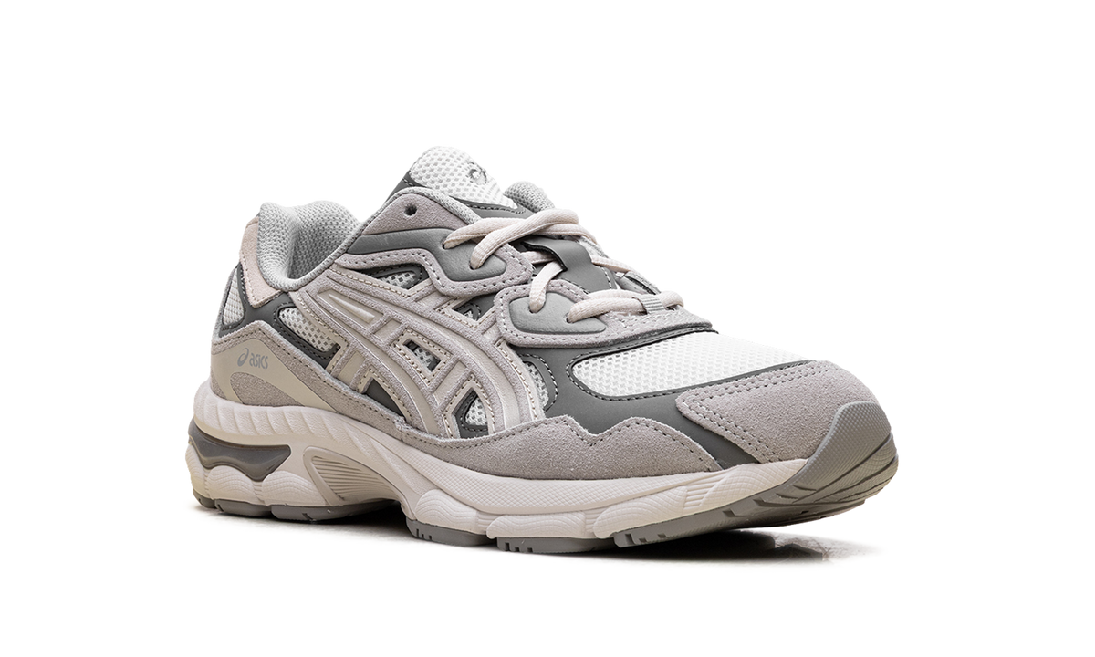 Overkicks - ASICS Gel-NYC Cream Oyster Grey (GS) (1204A175-100) - imagen 7