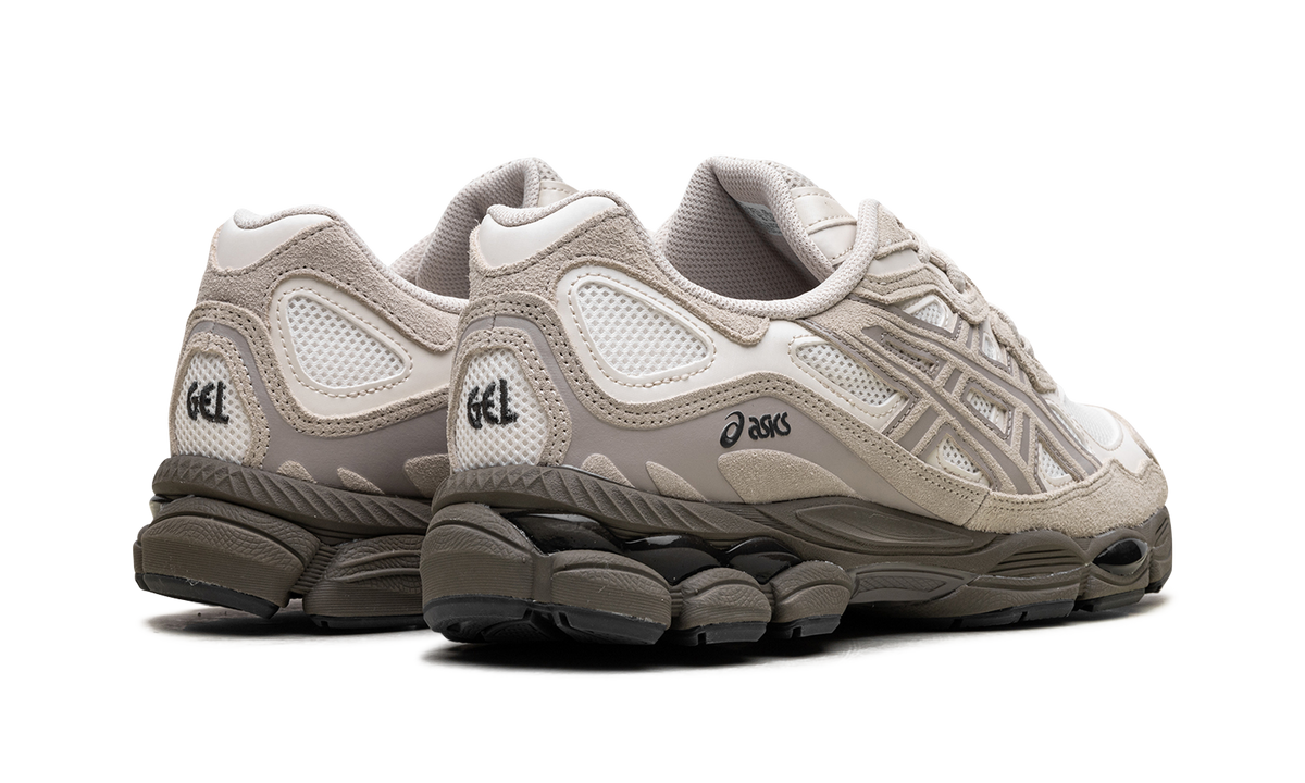Overkicks - ASICS Gel-NYC Cream Putty (1203A383-105) - par completo