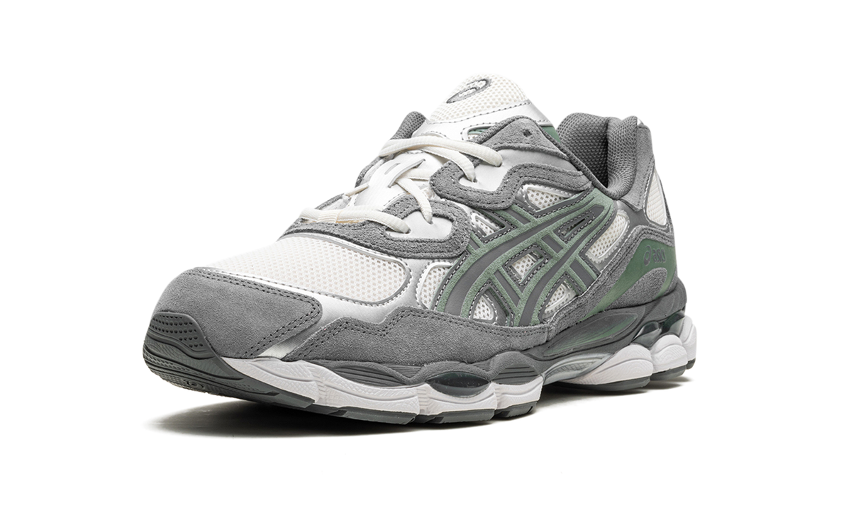 Overkicks - ASICS Gel-NYC Cream Steel Grey (1203A383-101) - detalle suela