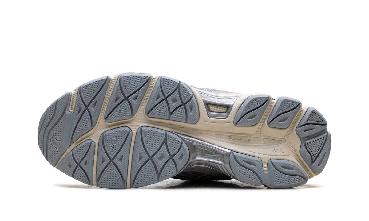 Overkicks - ASICS Gel-NYC Dolphin Grey Fjord Grey (1203A739-400) - vista superior