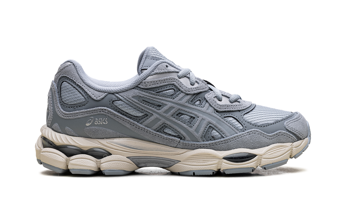 Overkicks - ASICS Gel-NYC Dolphin Grey Fjord Grey (1203A739-400) - detalle talon