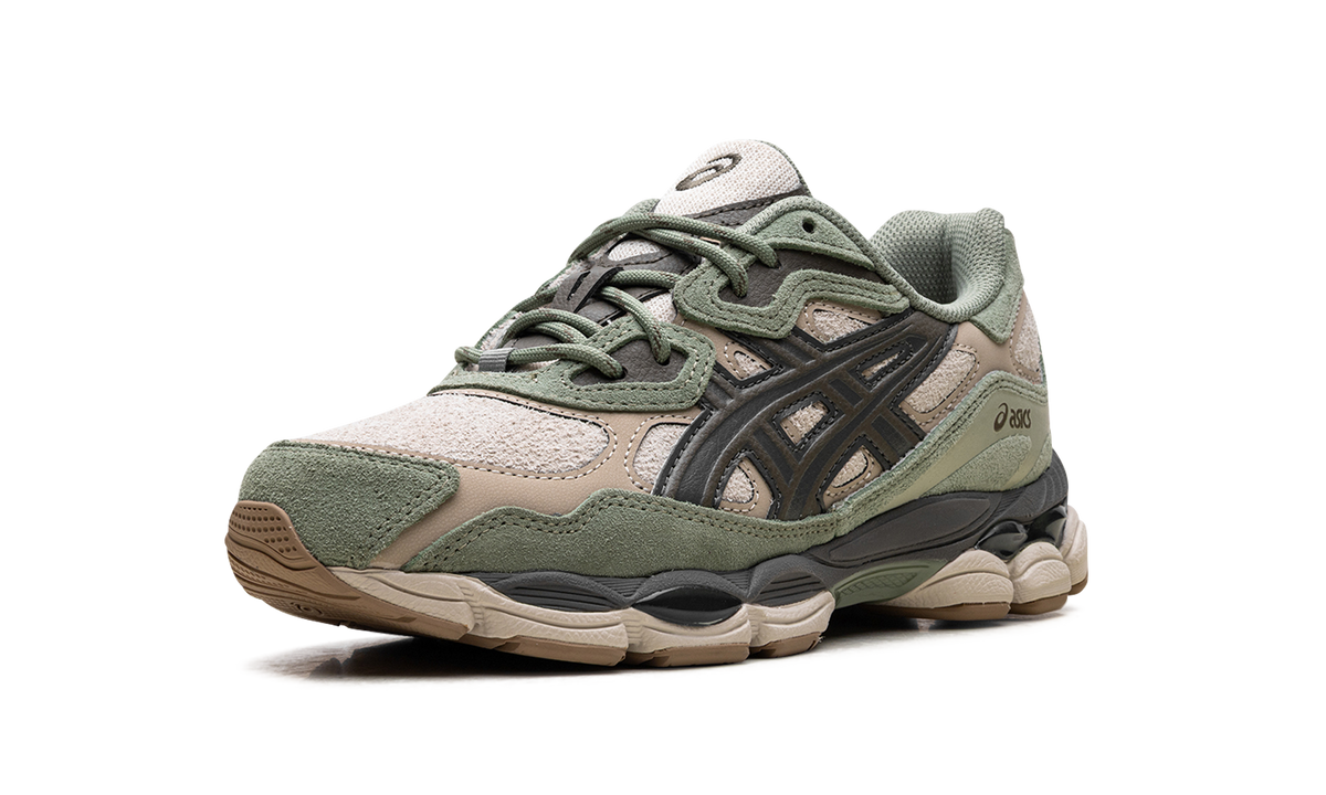 Overkicks - ASICS Gel-NYC Feather Grey Truffle (1203A477-020) - detalle suela